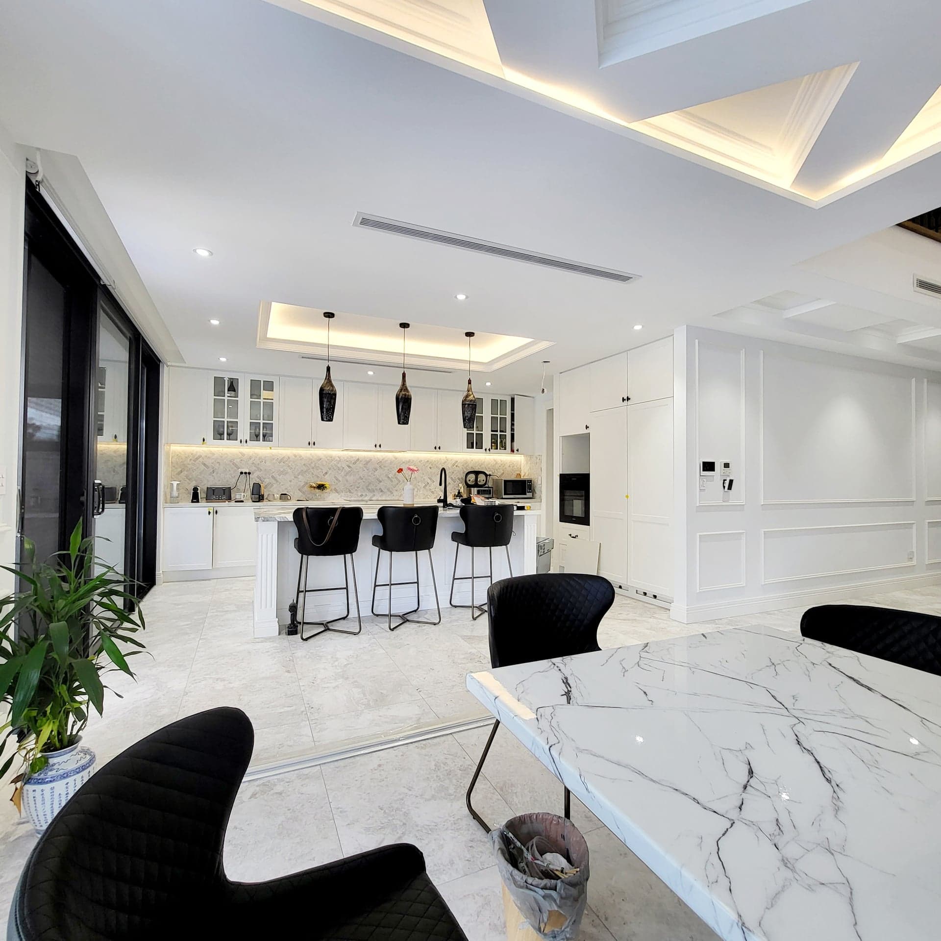 Seaforth Ave front view